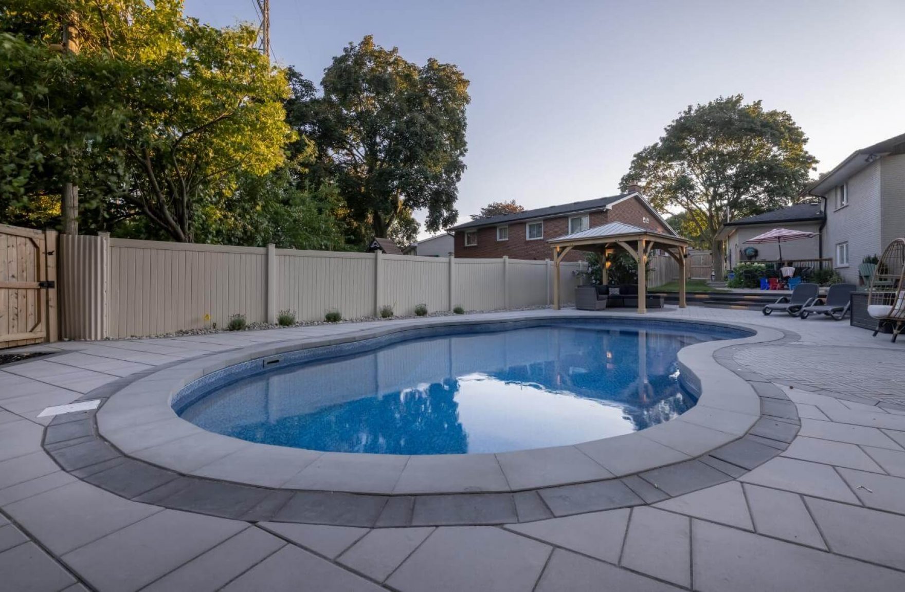 interlocking pool services