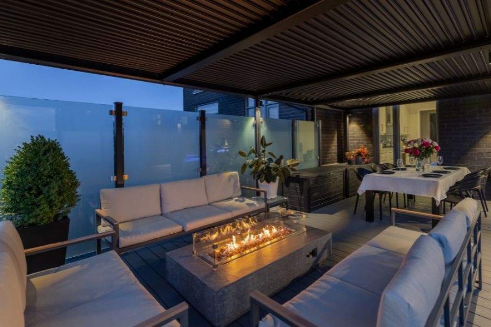 luxury ahs northyork toronto deck contractor