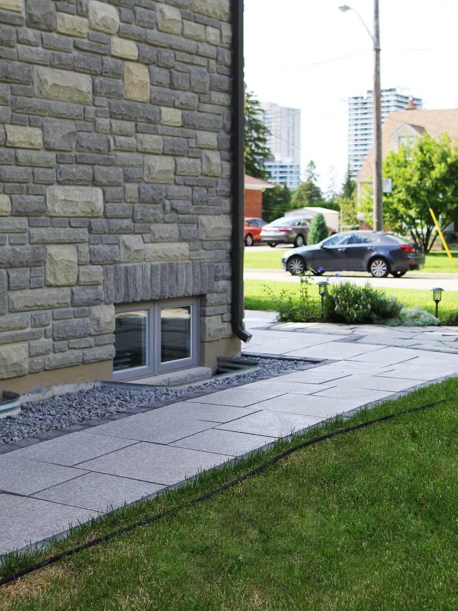 Interlocking walkway design