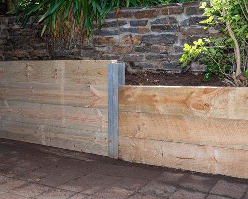 retaining wall wooden