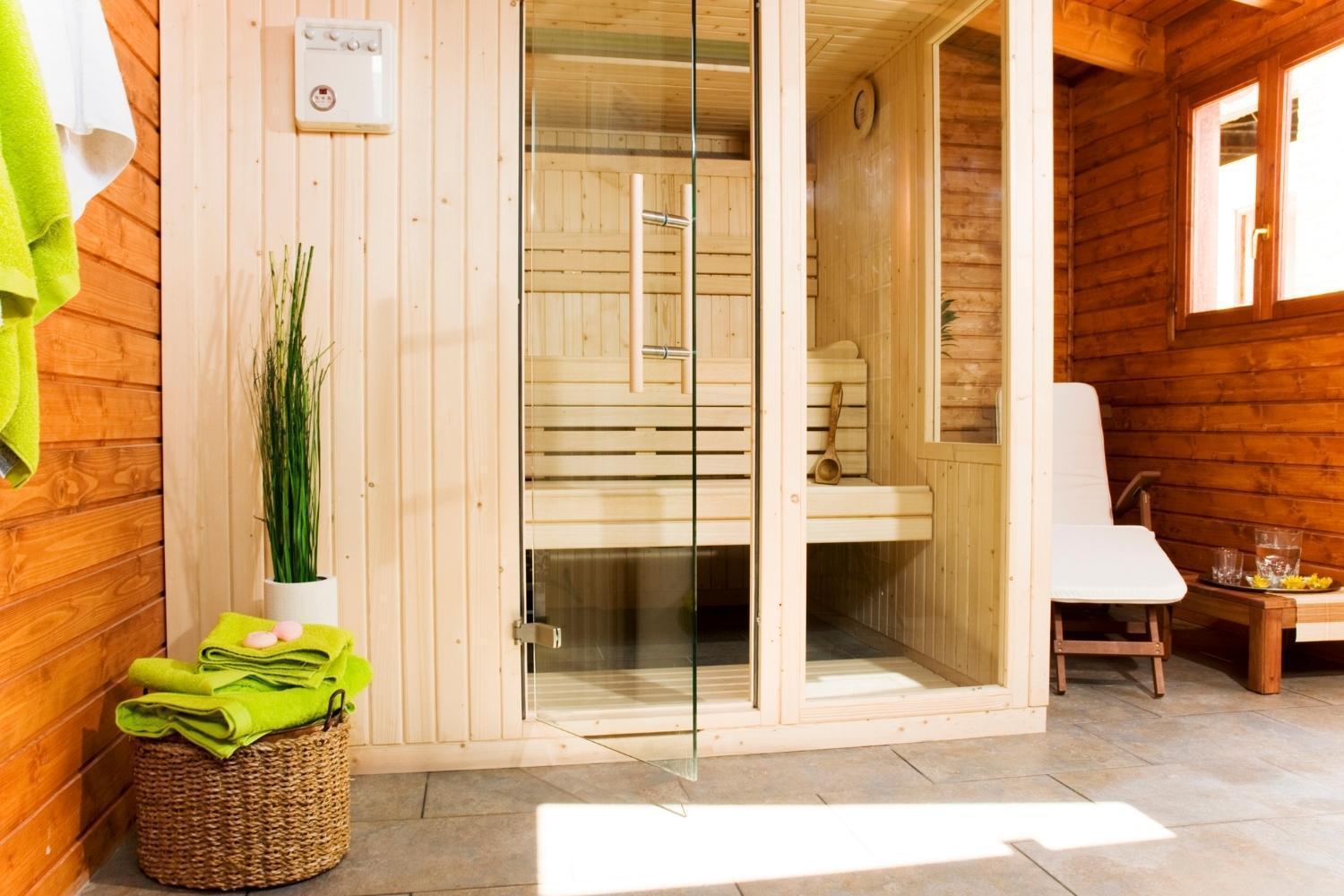 Custom Outdoor sauna GTA