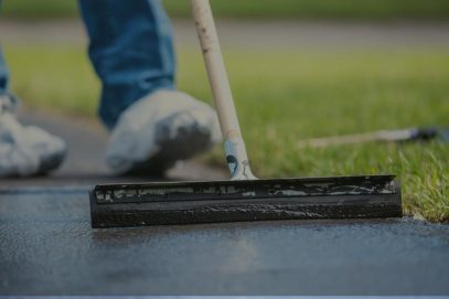 Enhancing the Look and Lifespan of a Driveway with Asphalt Sealing