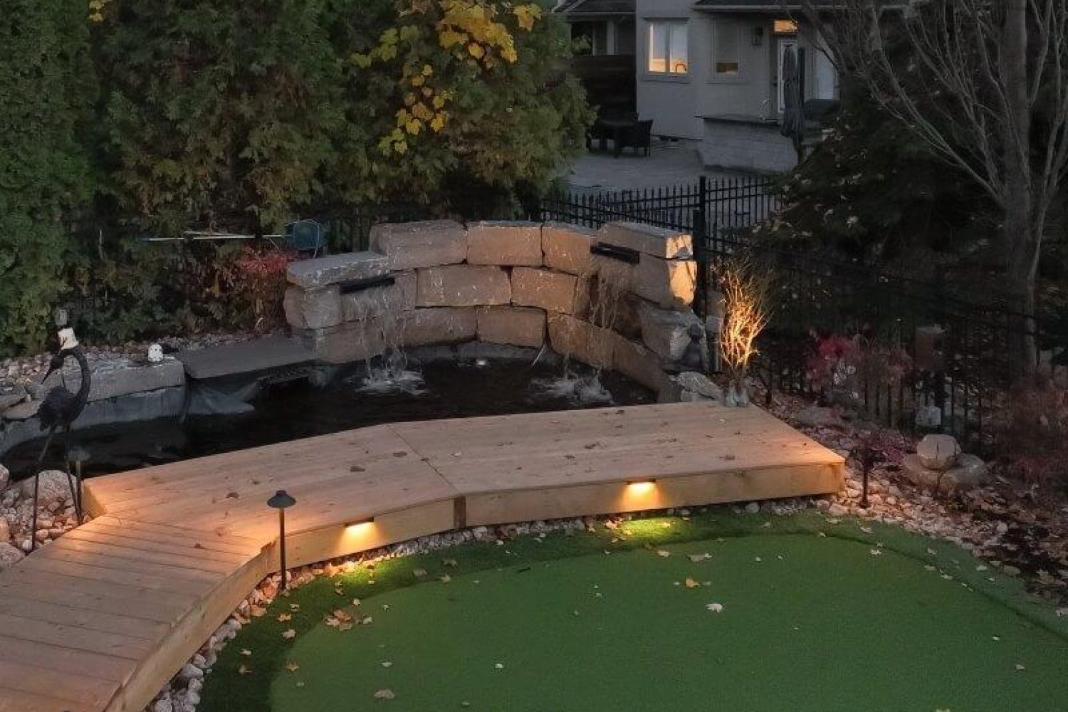 Backyard artificial turf design