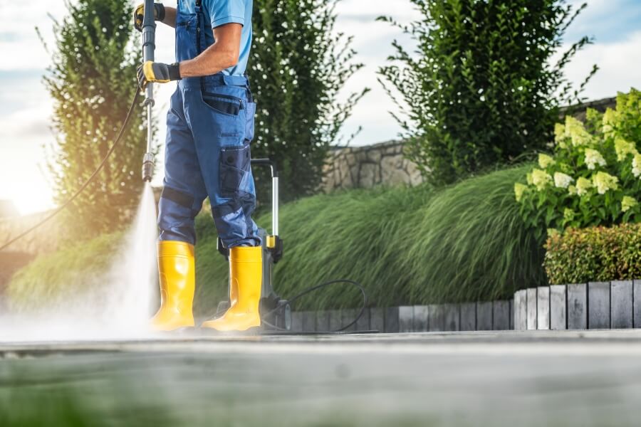 Power washing efficient cleaning