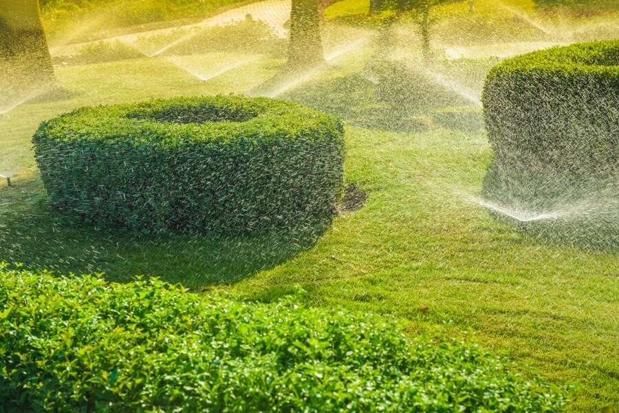 Automatic garden irrigation system