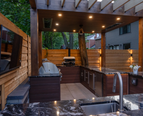 mississauga backyard lounging and kitchen installation