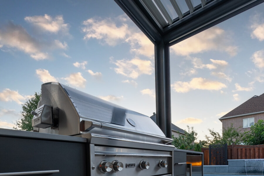 Outdoor kitchen pergola