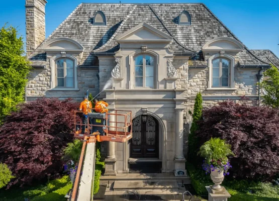 book full house power washing service