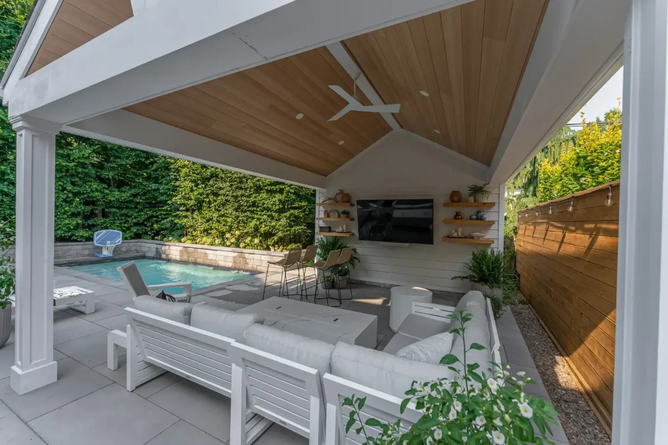 Custom cabanas builders