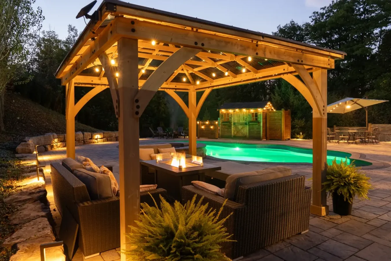 Custom pergola by AHS