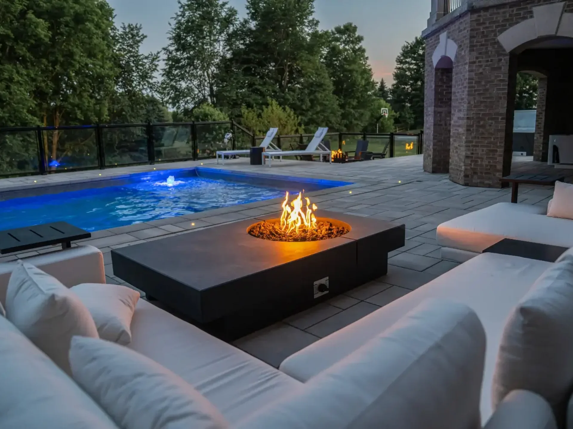 Custom fire pit services