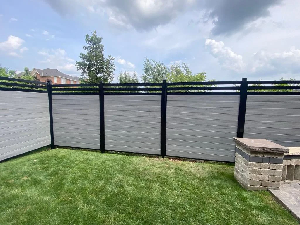 fence 832j